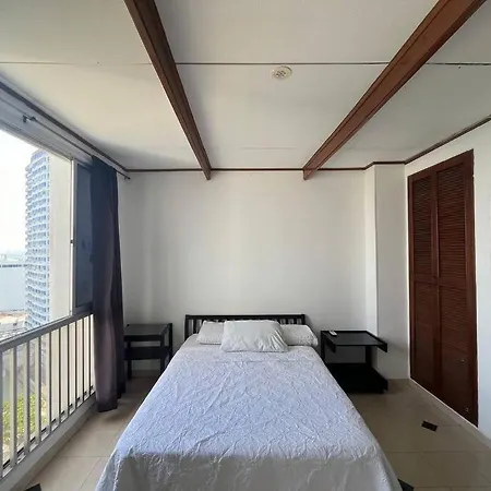 Amazing Penthouse With Stunning Views & Pool Cartagena